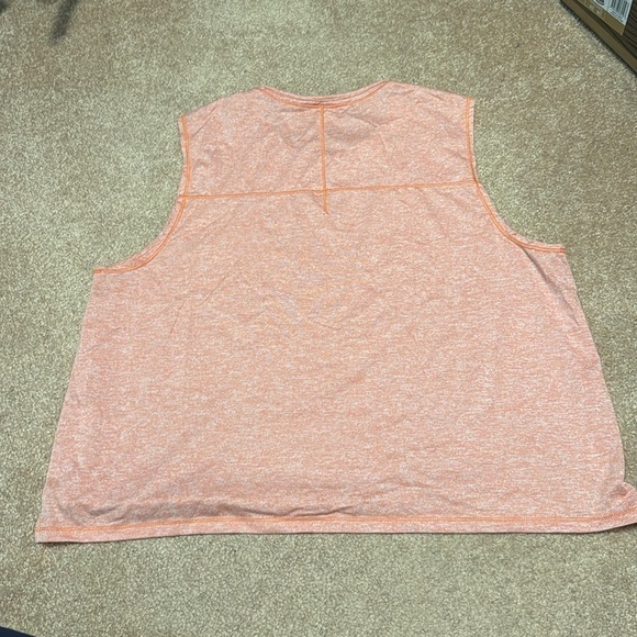 The North Face tank top size XL - Picture 4 of 4
